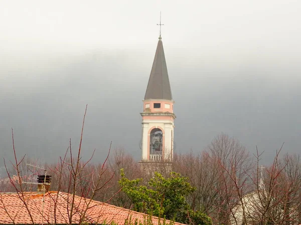 Tour Église Baone Par Temps Brumeux — Photo