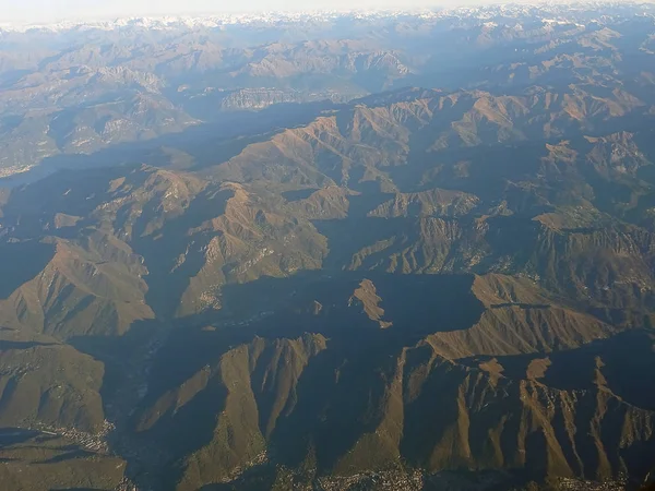 Dağ ve Deniz Manzaralı uçak üzerinden