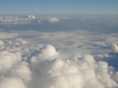 uçak görünümünden bulutlar