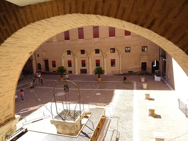 Vista Dell Arco Del Castello — Foto Stock