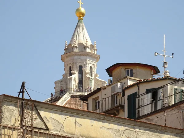 イタリア教会のファサード — ストック写真