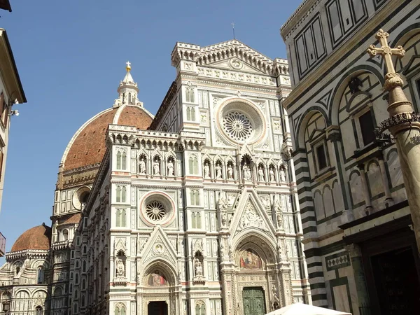 Cephe İtalyan Kilisesi