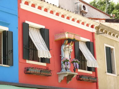Renkli ev cephe Burano, İtalya
