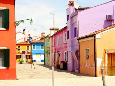 Renkli ev cephe Burano, İtalya