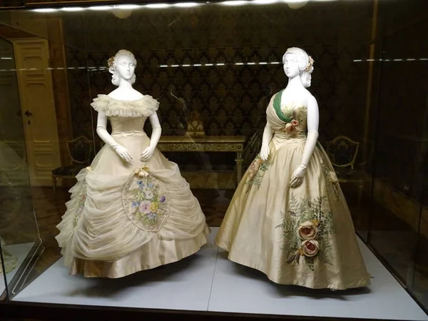 Vestido Femenino Italiano Museo — Foto de Stock