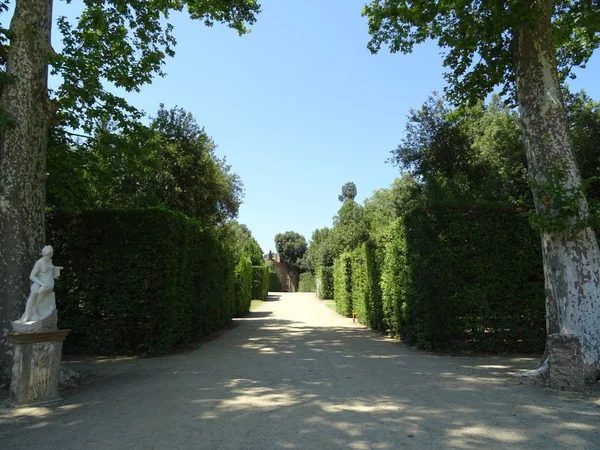 意大利佛罗伦萨的城堡花园 — 图库照片
