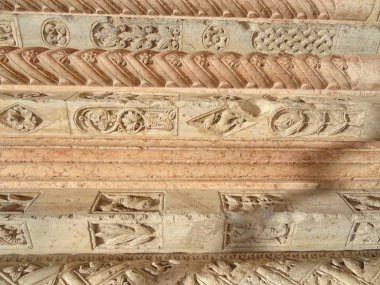Venedik Chanel, İtalya arka plan