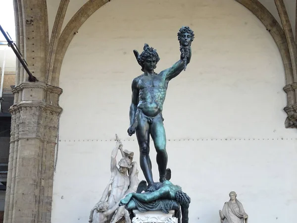 Estátua Perseu Com Chefe Medusa Florece Itália — Fotografia de Stock