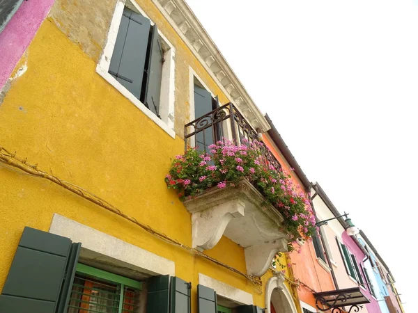 Gele Vintage Gevel Burano Italië — Stockfoto