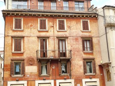 Geleneksel Italyan mimarisi cephe