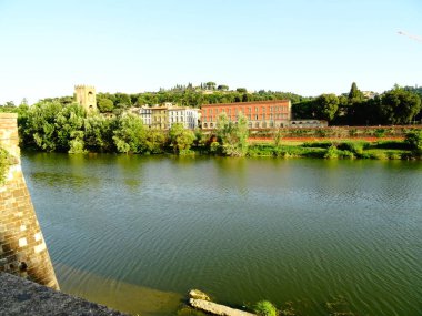 Floransa Nehri manzarası