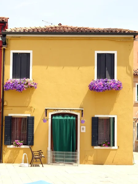 Yellow Vintage Ade Mieście Burano Włochy — Zdjęcie stockowe