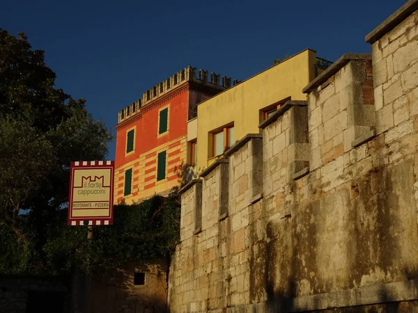 Peschiera Del Garda Festungsgebäude Bei Tag — Stockfoto