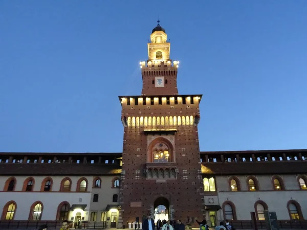 Velho Castelo Milão Noite Castello Sforzesco — Fotografia de Stock