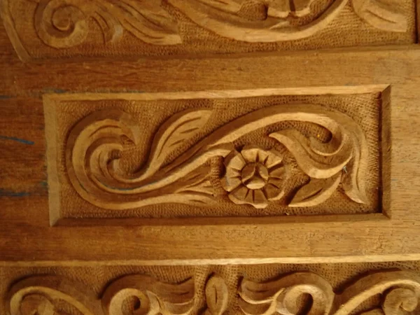 Dřevěný Ornament Rytý Květinový — Stock fotografie