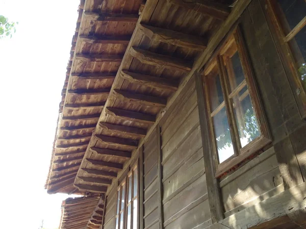 Altes Bulgarisches Holzhaus — Stockfoto