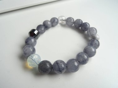 El yapımı gri Gemstone Bilezik