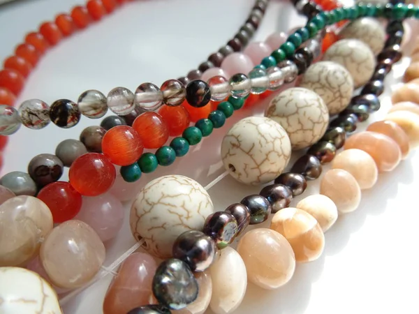 Stringhe Perline Pietre Preziose Miste Vari Colori — Foto Stock