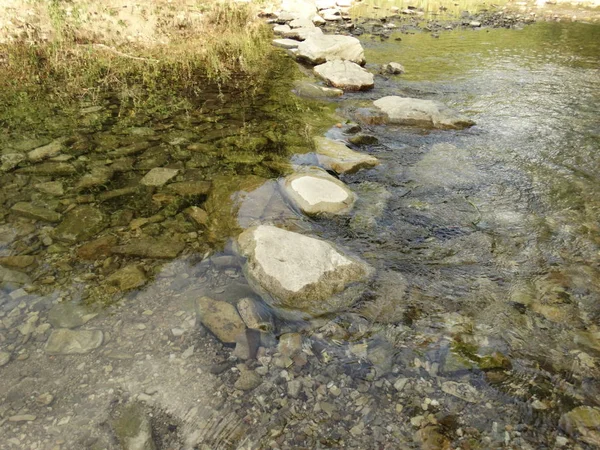 Sentiero Pietra Fiume Durante Giorno — Foto Stock