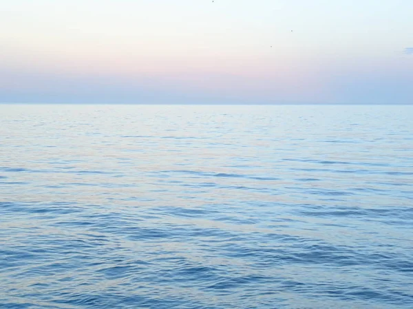 Farbverläufe Des Himmels Über Dem Meer — Stockfoto