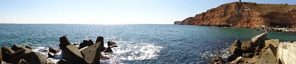 Panorama Görünümünü Kayalık Bir Yalı — Stok fotoğraf