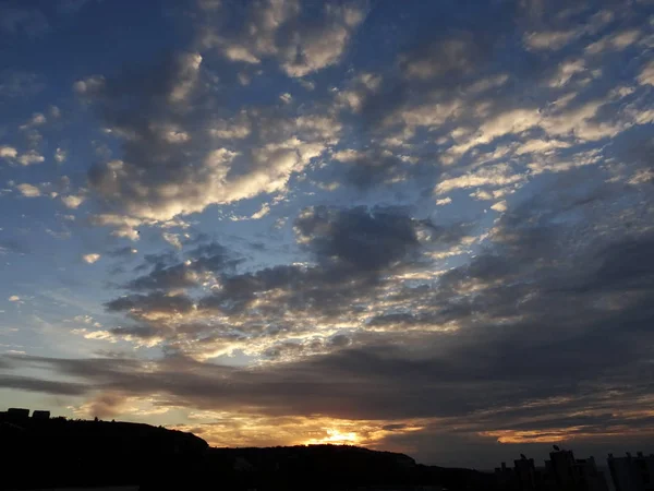 Dramatische Sunrise Sky Muur Achtergrond Close — Stockfoto