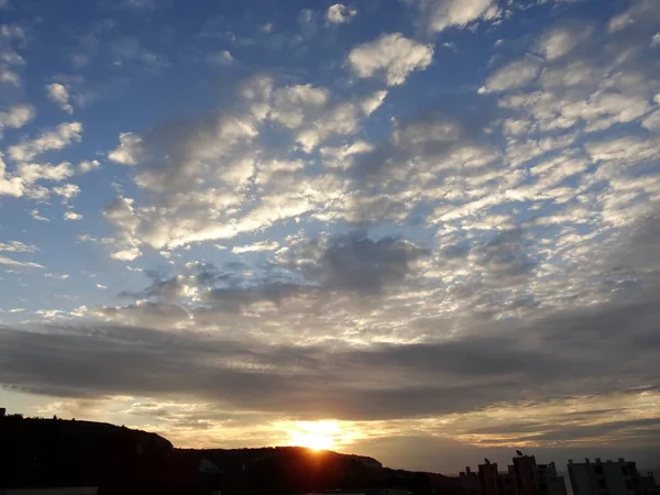 Dramático Amanecer Cielo Pared Fondo Primer Plano — Foto de Stock