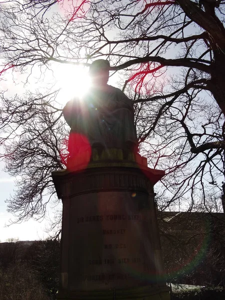 詹姆斯 辛普森爵士的爱丁堡铁雕像 — 图库照片