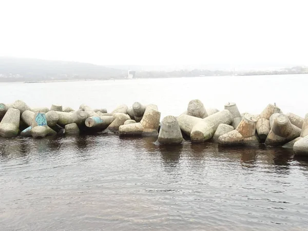 海海岸のテトラポッドの石 — ストック写真