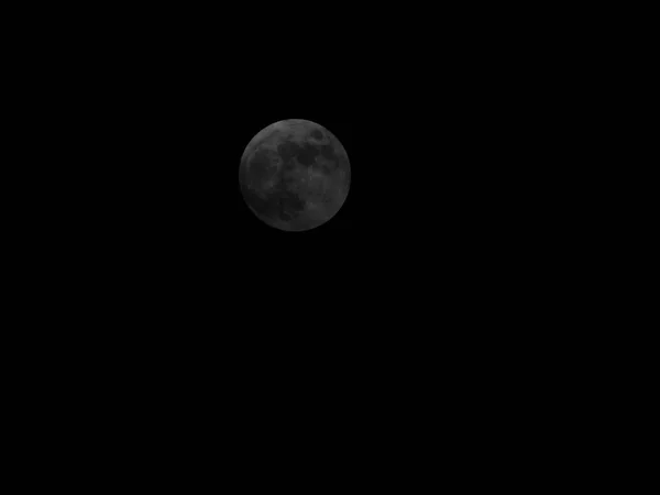Bulan Purnama Dengan Latar Belakang Hitam — Stok Foto