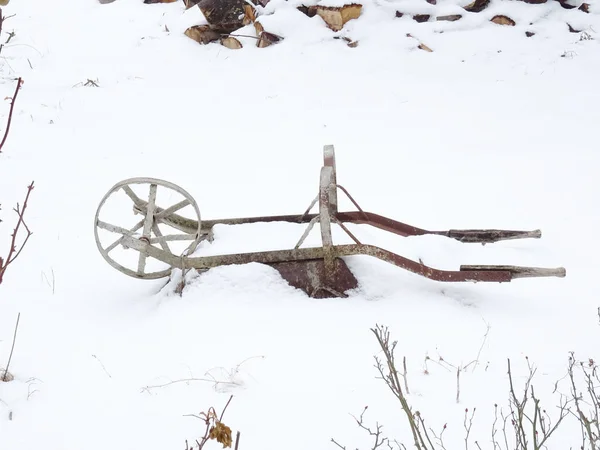 雪の中のトレイの眺め — ストック写真