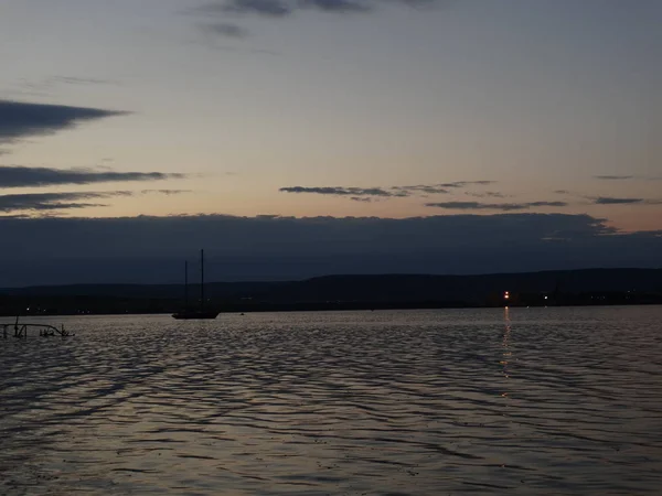 Bela Paisagem Lago Anoitecer — Fotografia de Stock