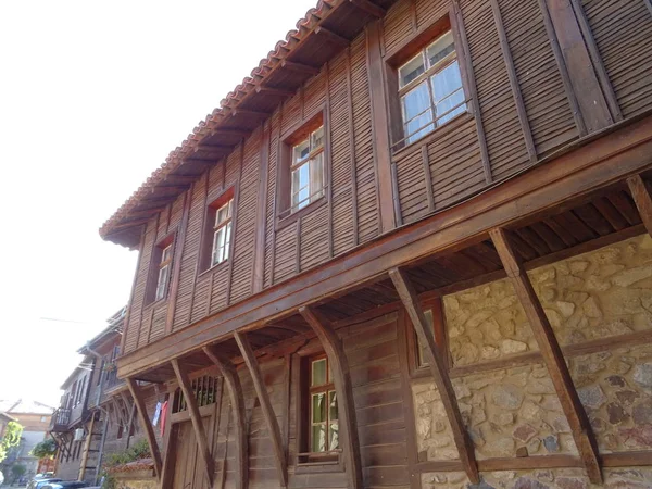 Yerli Bulgar ahşap ev