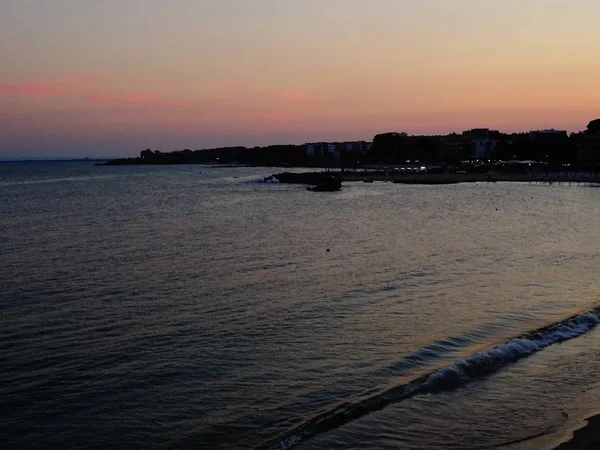 Kleurovergang Roze Zonsondergang Hemel Boven Zee — Stockfoto