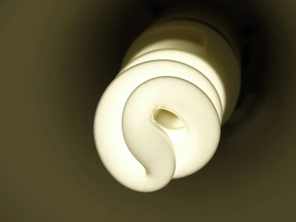 Close Beeld Van Energie Opgeslagen Lamp — Stockfoto