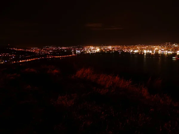 夜の街並みのパノラマの景色 — ストック写真