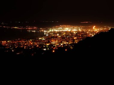 Gece Cityscape panoramik görünüm