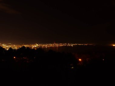 Gece Cityscape panoramik görünüm