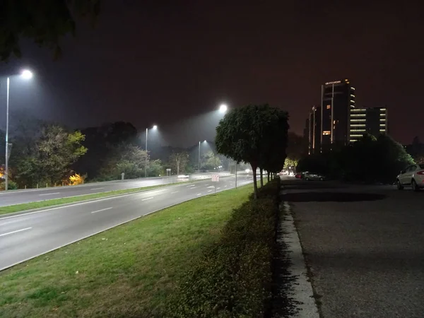 Calle Ciudad Vacía Por Noche —  Fotos de Stock