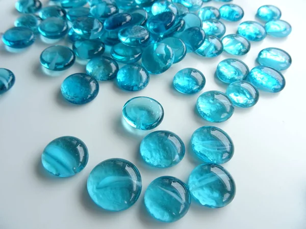Niebieskiego Szkła Okrągłe Kamienie — Zdjęcie stockowe