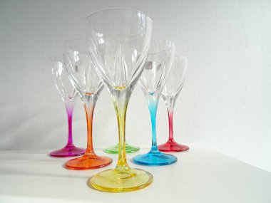 Grup renkli gözlük