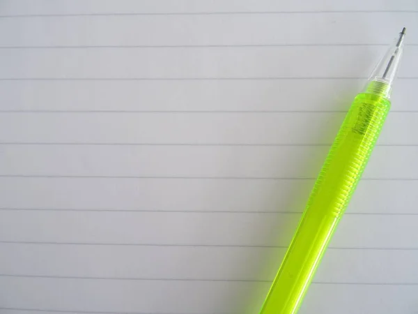 Green Pencil Blank Paper Sheet — Stock Photo, Image