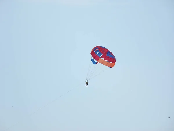 Ballon Coloré Dans Ciel Bleu — Photo