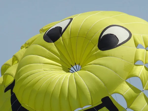 Ballon Visage Jaune Heureux — Photo