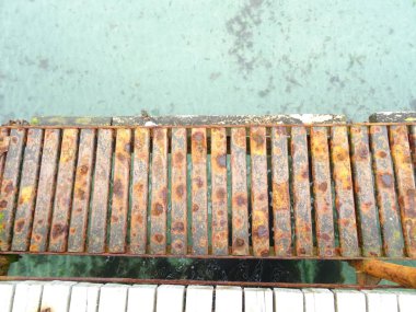 Mavi denizde Rusty Köprüsü