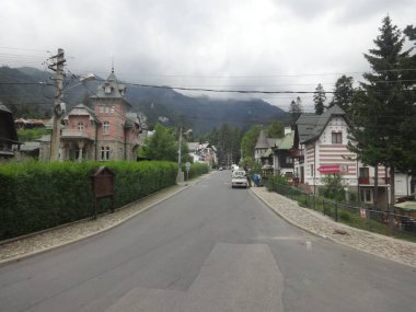 Romen Caddesi ve mimarisi