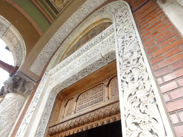 Romanian Church Arch Entrance Ornate Ornaments — Stock Photo, Image