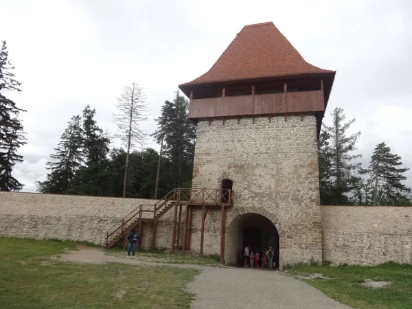 Jarda Cidadela Rasnov Roménia — Fotografia de Stock