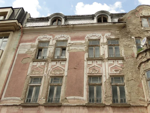 Antiguo Edificio Vintage Estilo Europeo Con Adornos Ruse Bulg — Foto de Stock