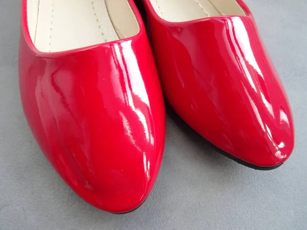 Червоних Лакованих Жіночого Взуття Балетне Плоскі — стокове фото